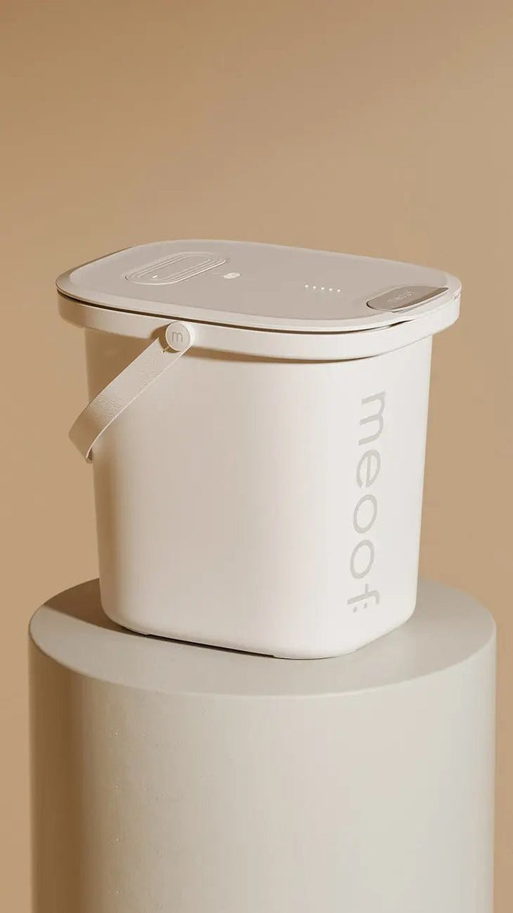 Smart Vacuum 13L Cream Pet Food Container - Gazebo Pet Hub